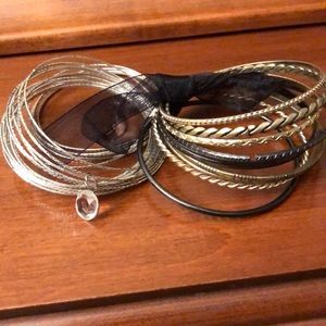 Bangle bracelets set of 2